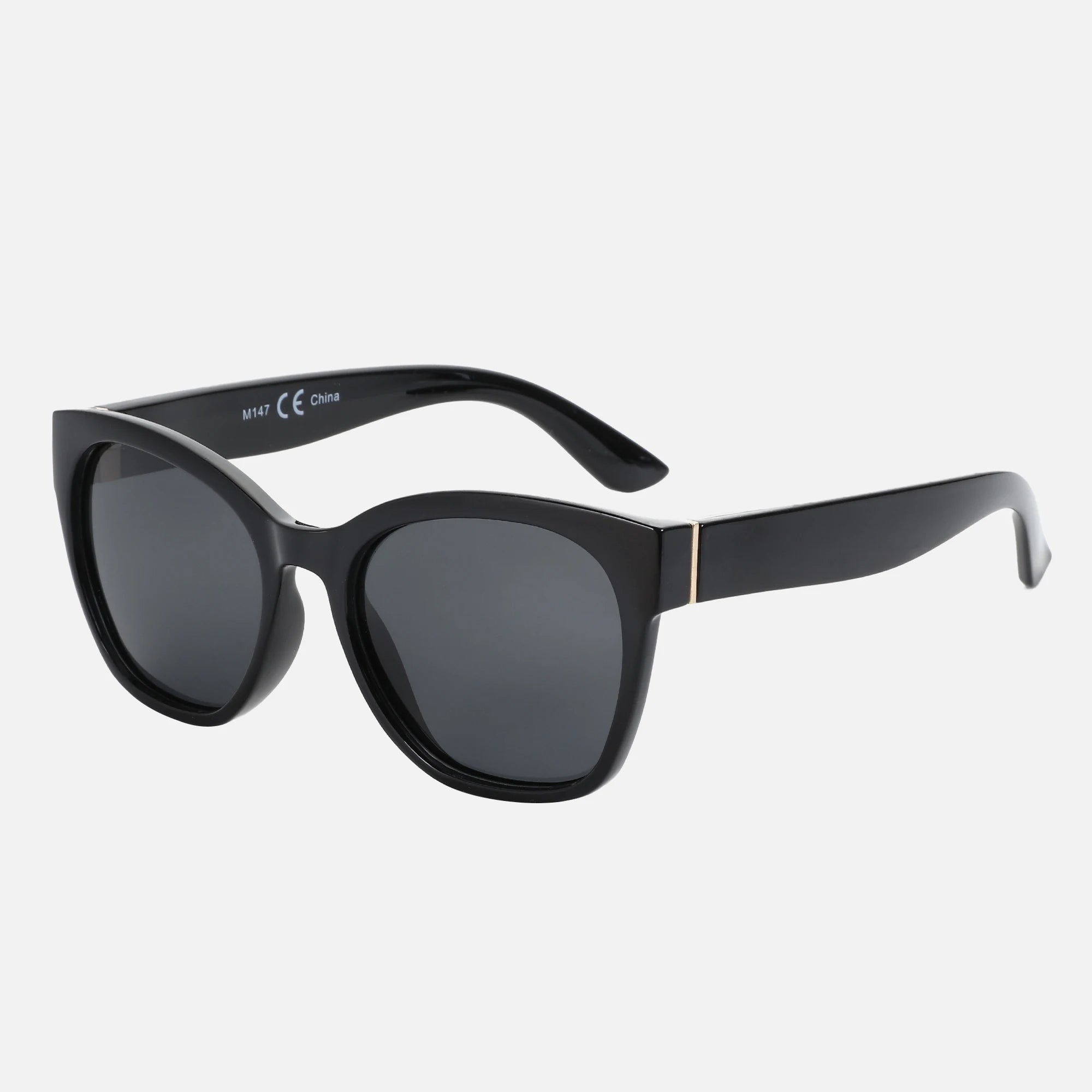 Thick Butterfly Frame Polarized Sunglasses - Cat Eye Shades