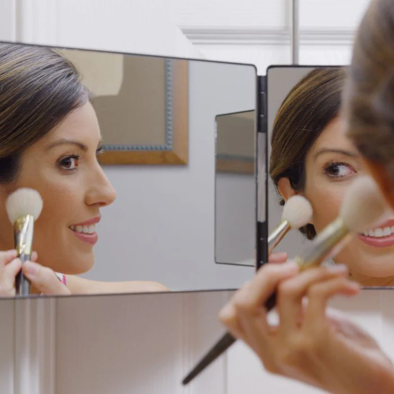 Adjustable Hanging Makeup Three-Fold Mirror