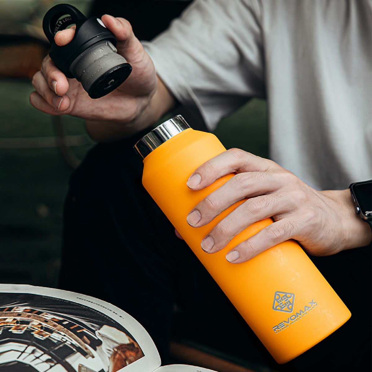 Large Capacity Stainless Steel Vacuum Insulated Water Bottle