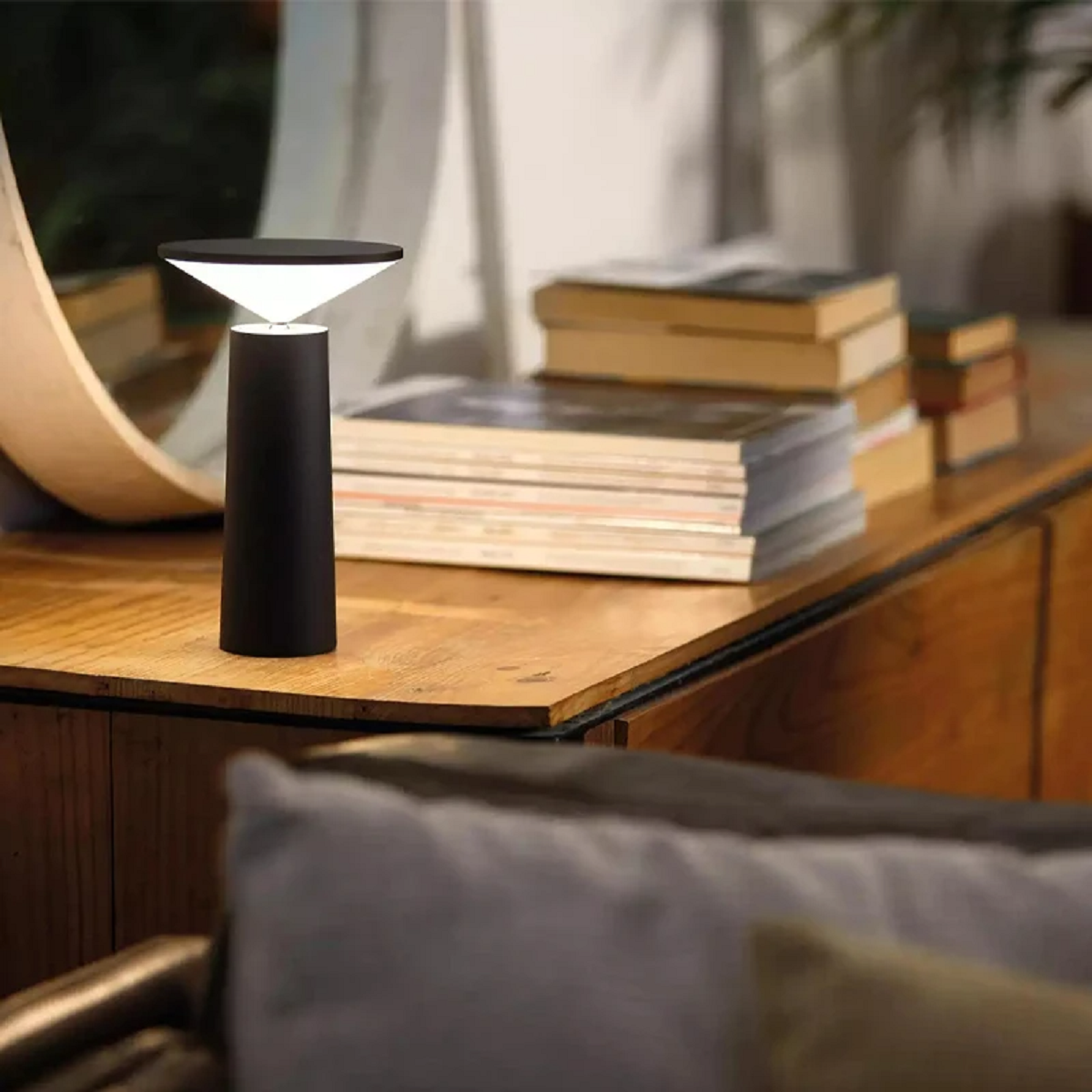 Modern Desk LED Table Lamp