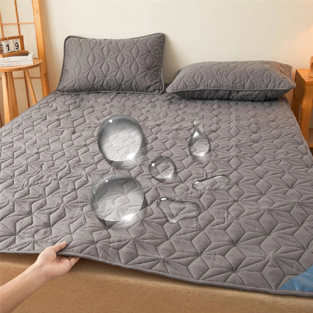 Waterproof Quilted Mattress Topper - Elastic Band Winter Bed Cover