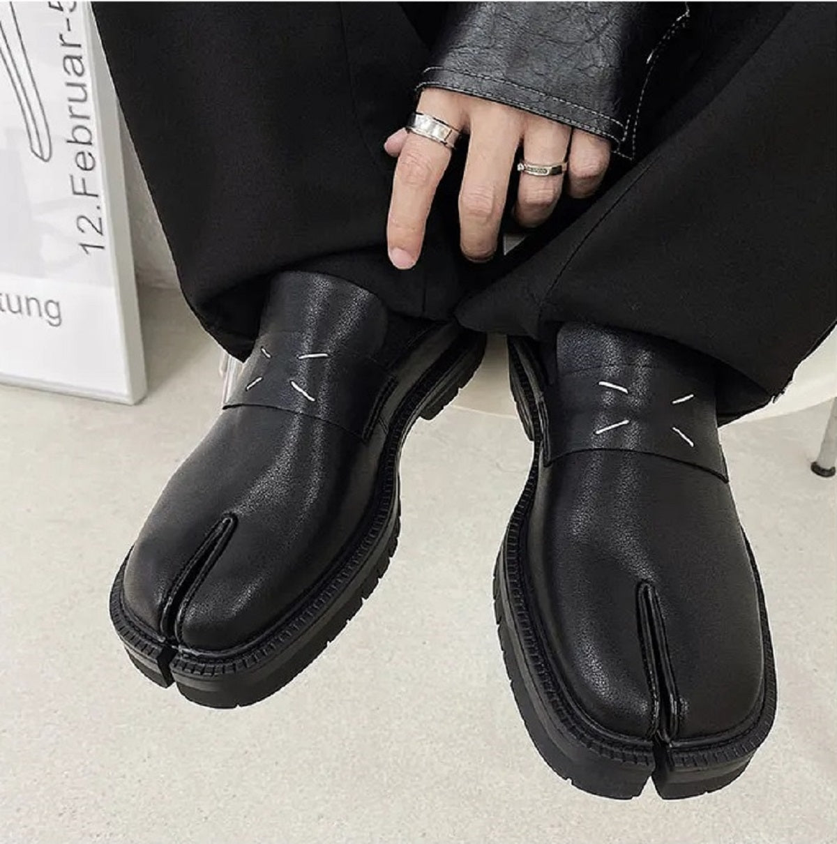 Split-Toe Tabi Loafers - Thick Sole Leather Shoes