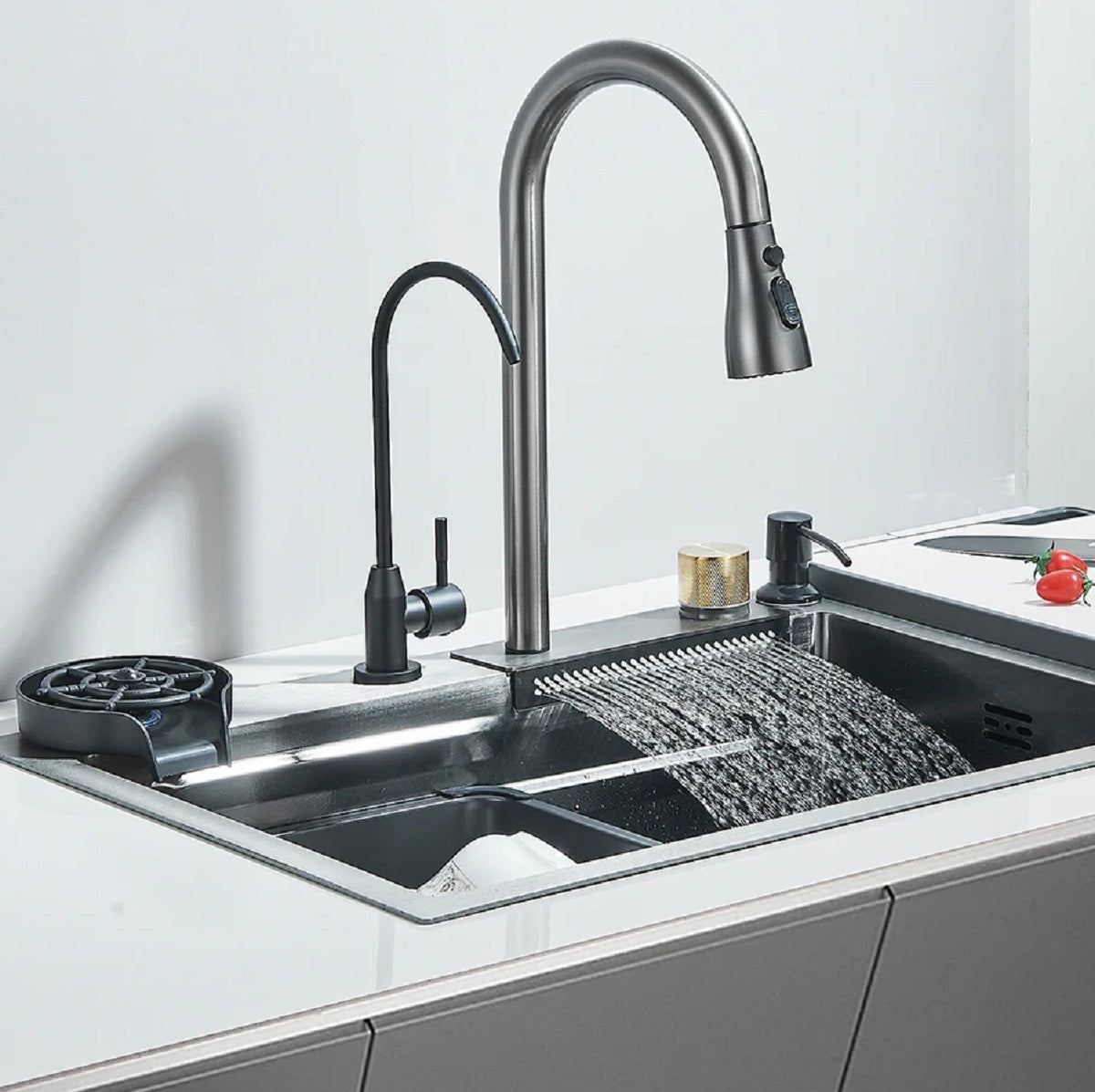 304 Stainless Waterfall Kitchen Sink - Single-Bowl Overmount