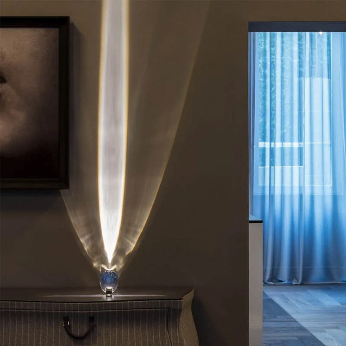 LED Crystal Eye of the Sky Egg-Shaped Lamp