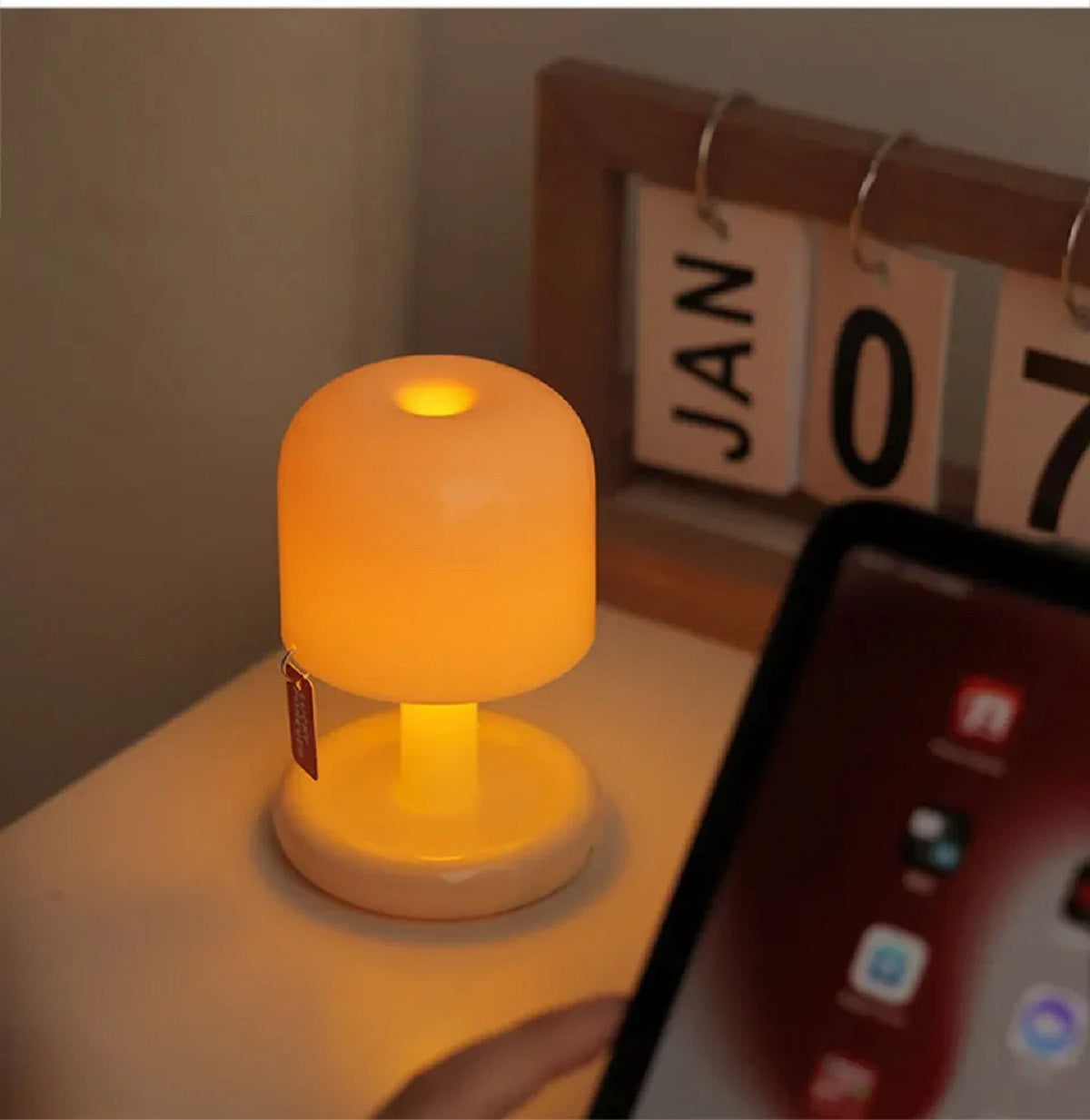 Mini LED Sunset Lamp - Mood Light for Bedroom and Desk Decor