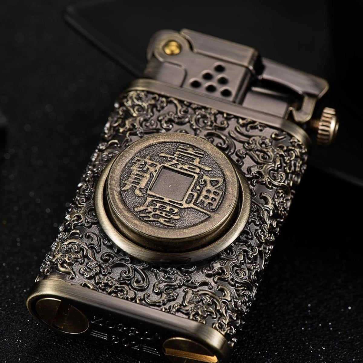Antique Style Windproof Gasoline Camping Flint Lighter