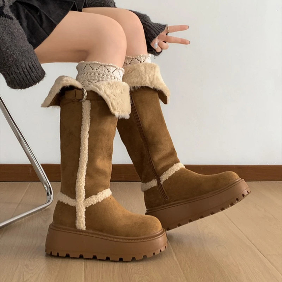 Women's Winter Snow Boots - Fur Lined Platform Flats Vintage Long Booties