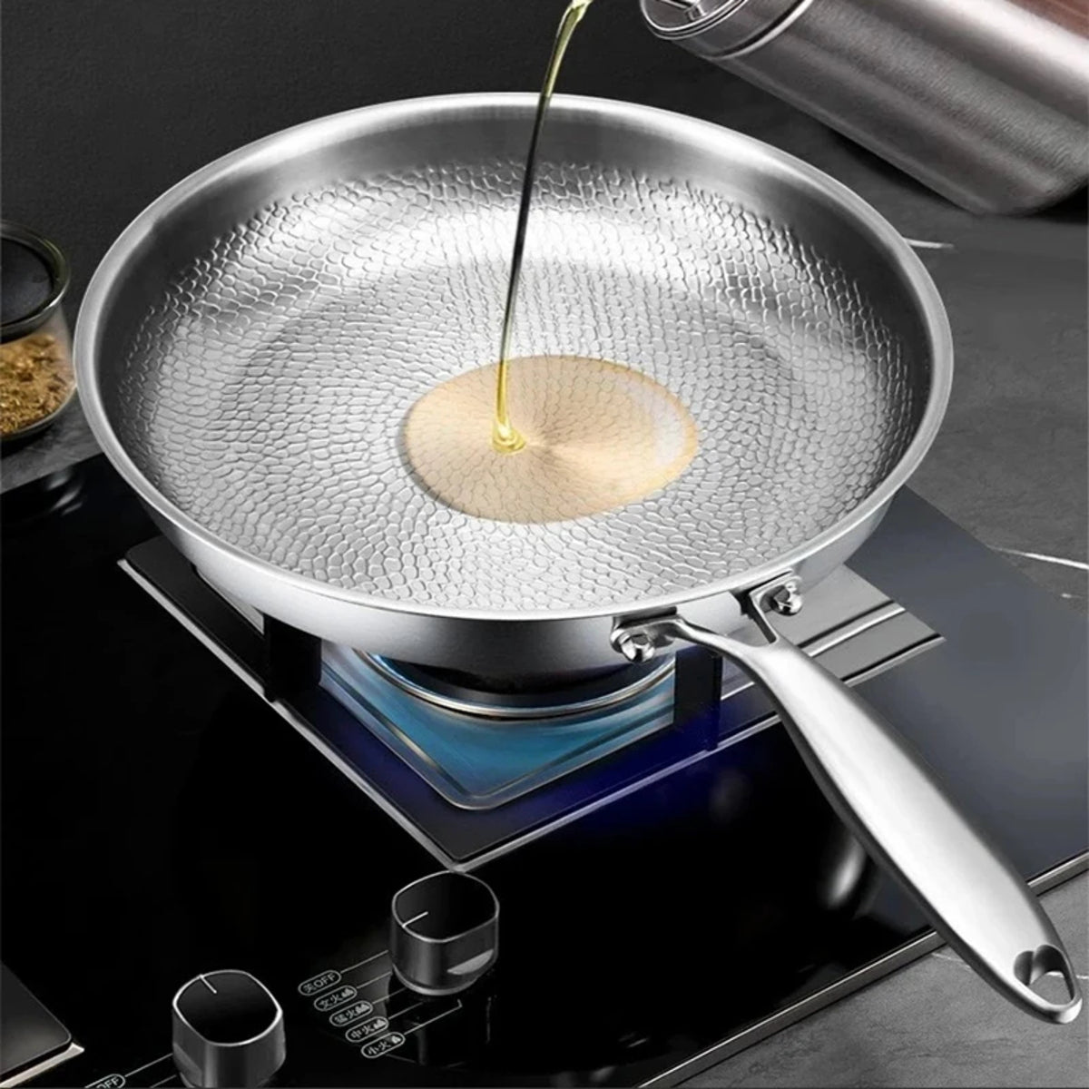 Titanium Frying Pan - Uncoated Non-Stick Hammer-Pattern Cookware