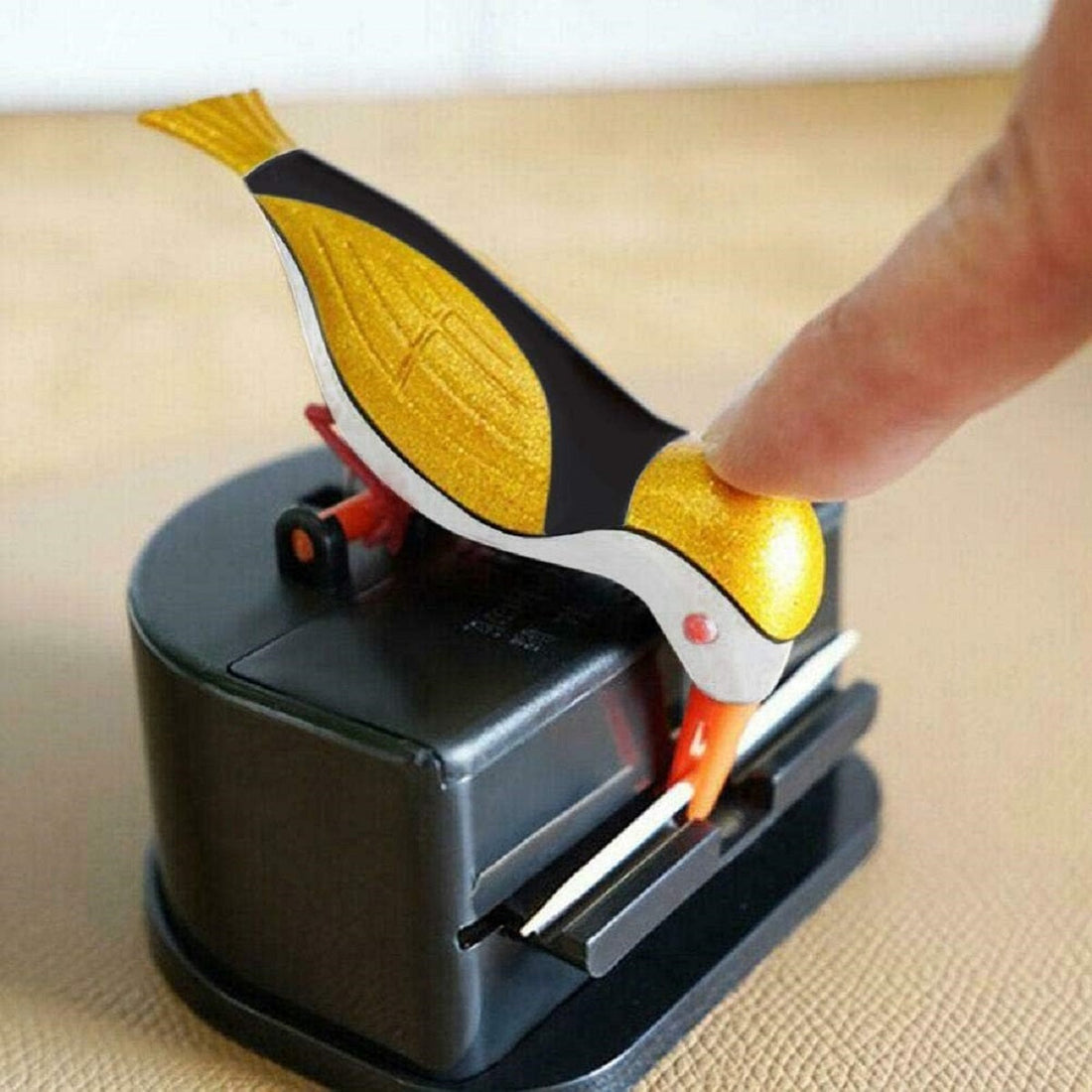 Automatic Bird Toothpick Holder - Smart Dispenser for Dining & Kitchen Decor