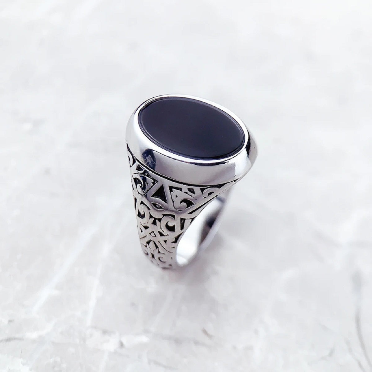 Vintage Style 925 Sterling Silver Black Oval Signet Ring
