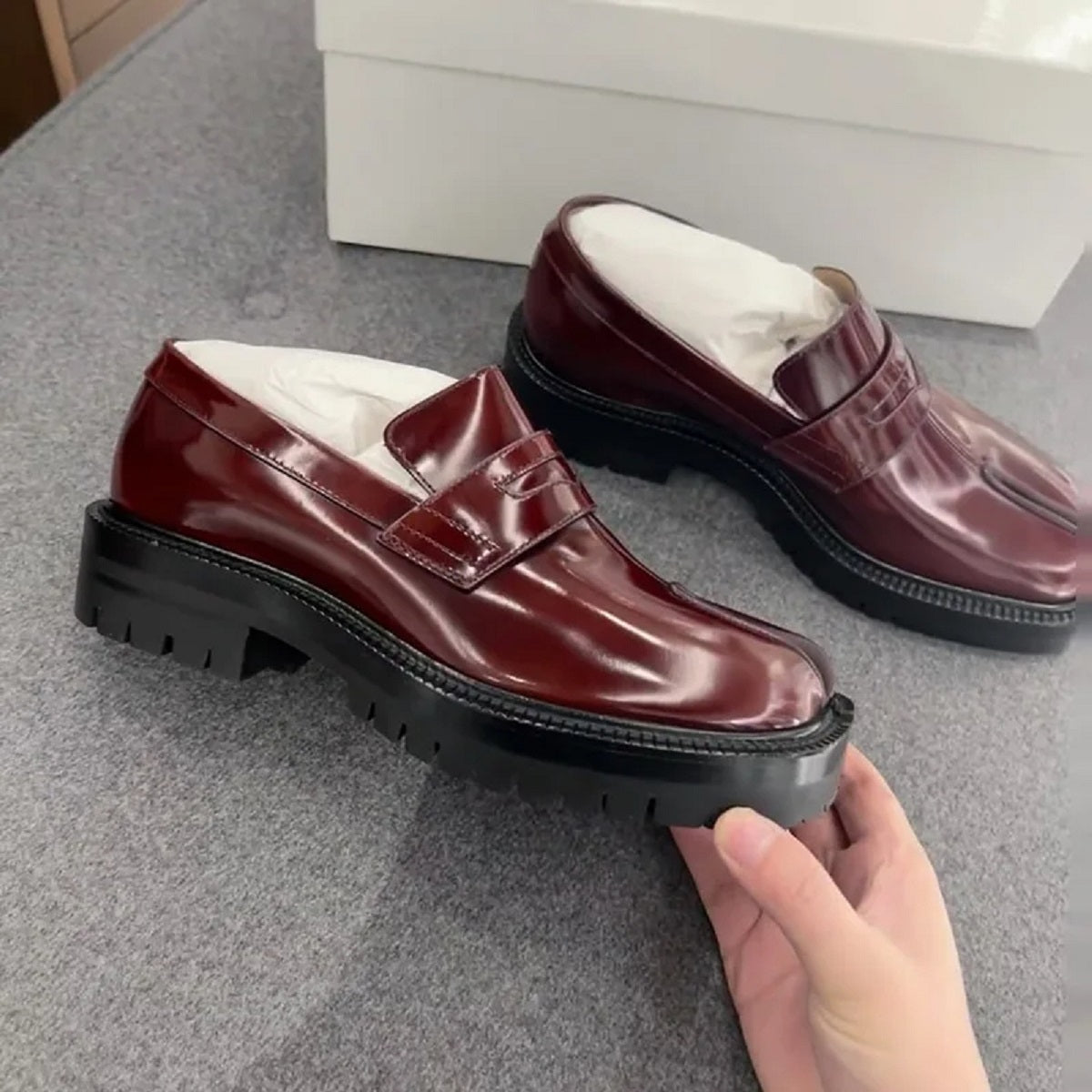 Women's Tabi Split-Toe Loafers - Chunky Lace-Up Platform Flats