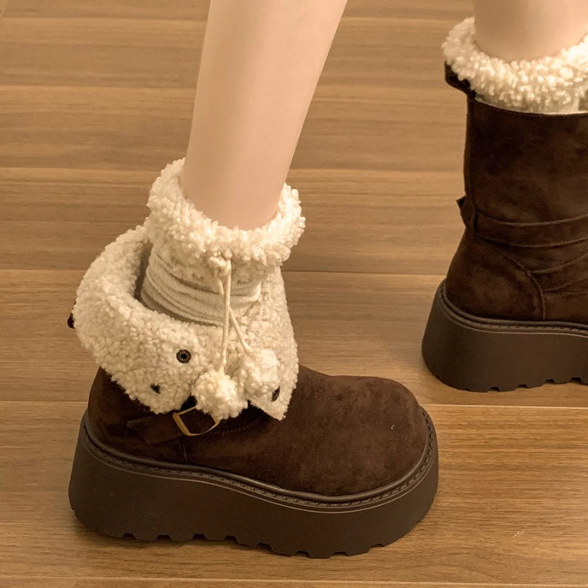 Women's Platform Snow Boots - Thick Bottom Fur Lined Outdoor Shoes