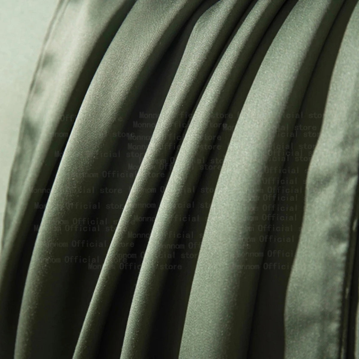 Mulberry Silk Pillowcase for Hair and Skin