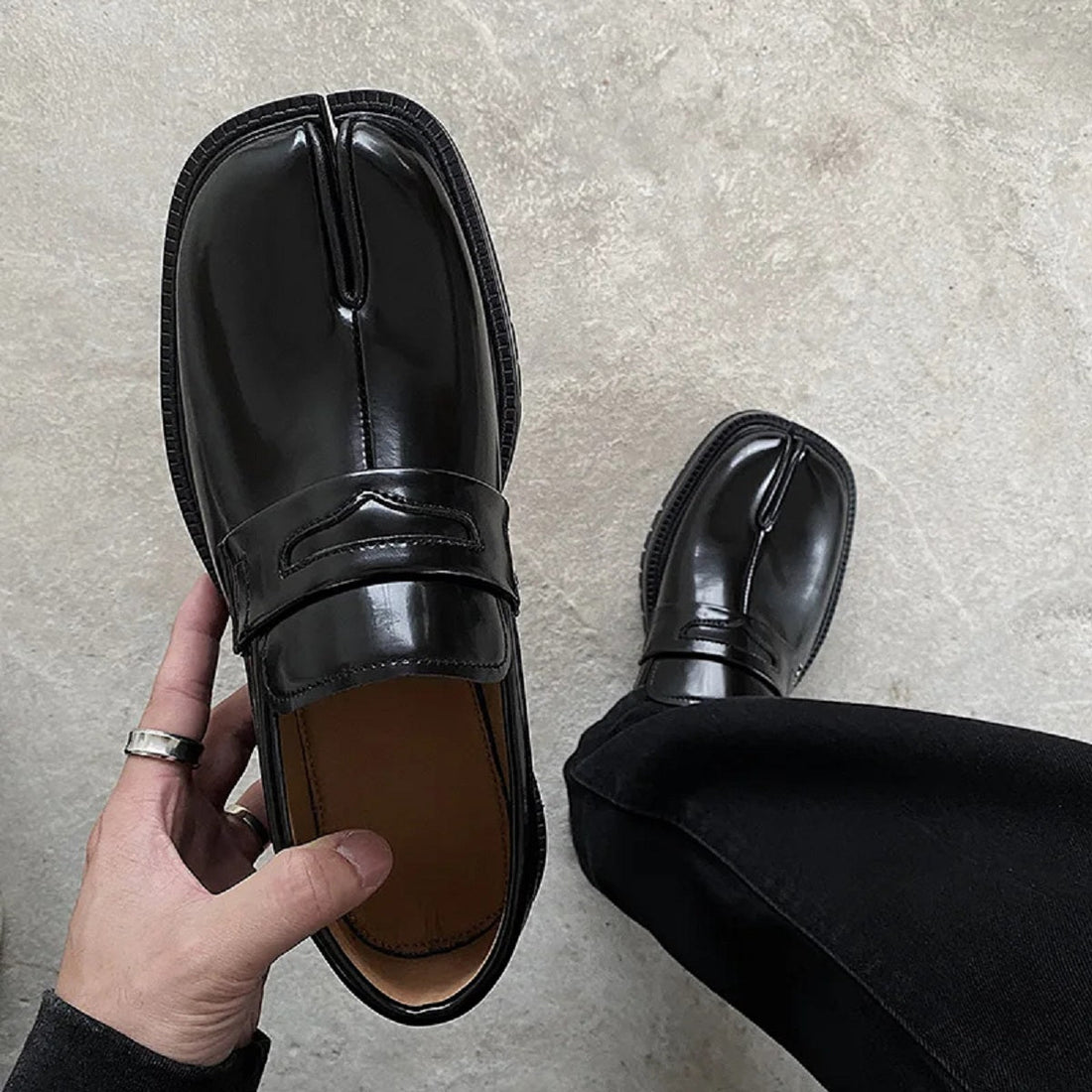 Split-Toe Tabi Loafers - Thick Sole Leather Shoes